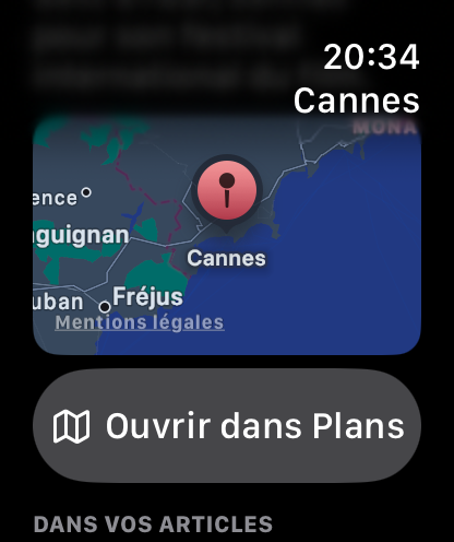 La carte d'un lieu sur Apple Watch, avec le bouton « Ouvrir dans Plans »